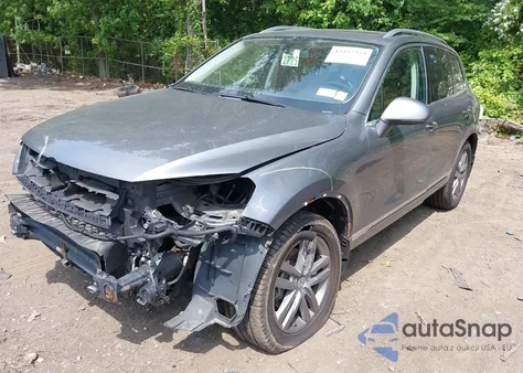2015 Volkswagen Touareg V6 Lux from USA, damaged, VIN WVGEF9BP4FD007954